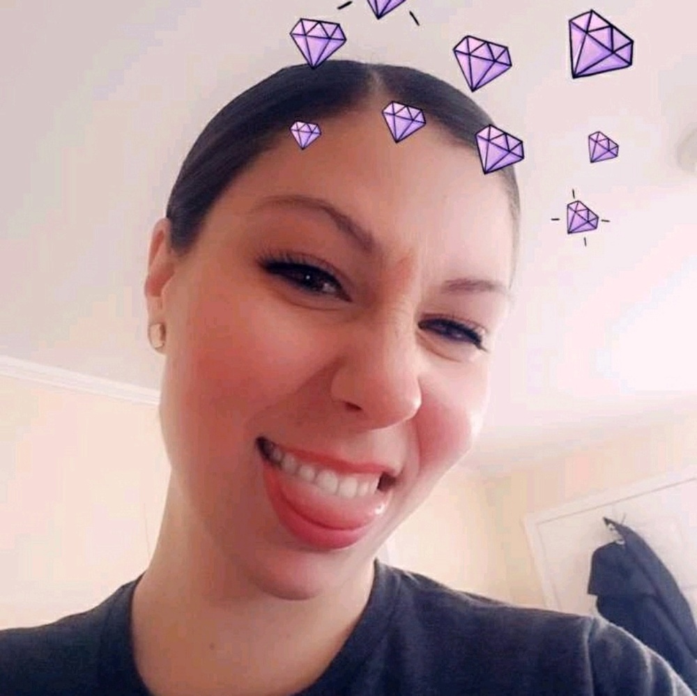 Meet your Posher, Danielle